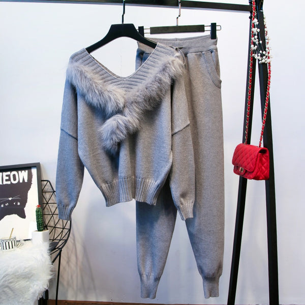 Two Piece Loungewear Pant Set with Fluffy Collar Sweater
